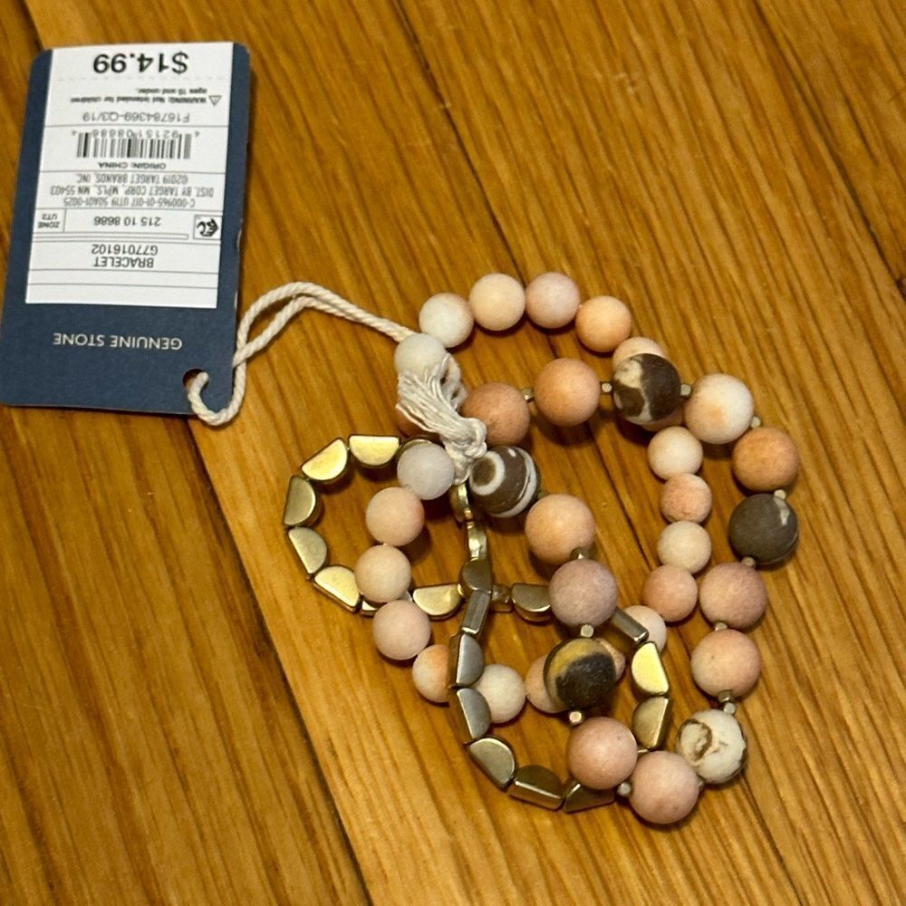 Universal Threads genuine stone bracelet set peach stretch